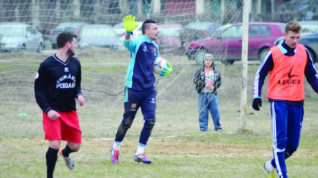 Alex Burci va apăra poarta divizionarei C CSO Filiaşi (Foto: Alexandru Vîrtosu)