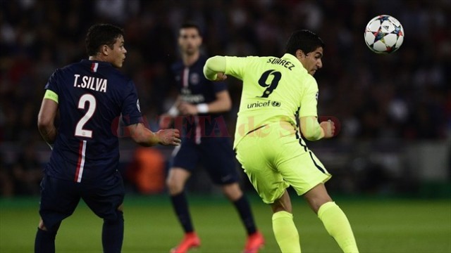 Suarez (în galben) a făcut o partidă mare în Hexagon (foto: uefa.com)