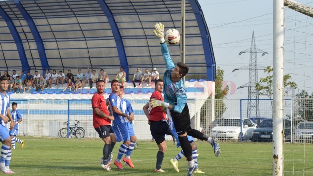 Trupa lui Daniel Mogoşanu pare să aibă o misiune uşoară în turul cinci al Cupei României (foto: Alexandru Vîrtosu)