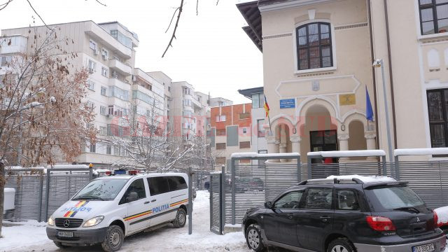 Ieri, mai mulți suspecți au fost aduși la audieri, la sediul DIICOT din municipiul Craiova