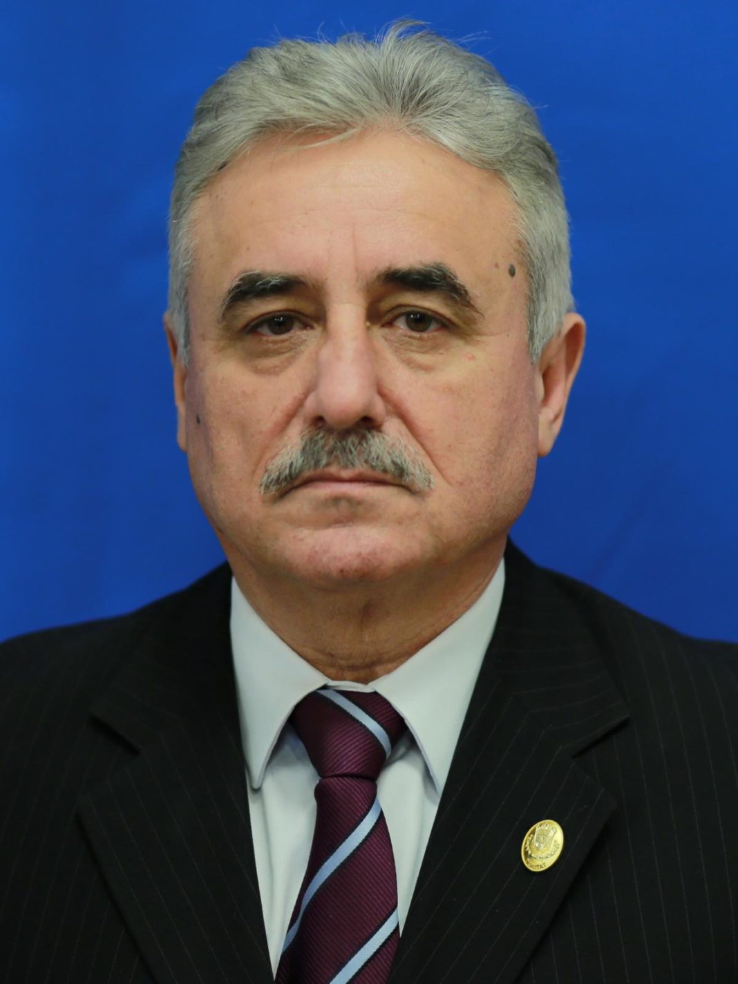 Vicepremierul Viorel Ștefan îşi încheie mandatul în Guvern