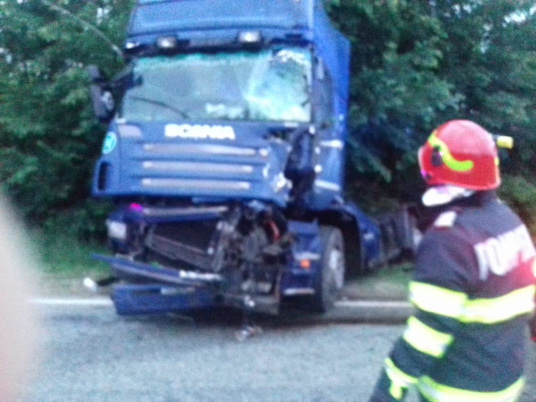 A încercat să evite o căprioară şi a produs un accident rutier