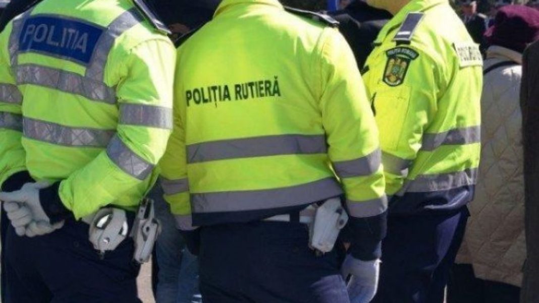 Polițiști arestați preventiv pentru luare de mită