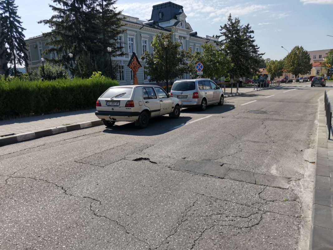 Două sensuri giratorii din Râmnicu Vâlcea vor intra de mâine noapte în reabilitare, la intersecţia a străyi importante din oraş