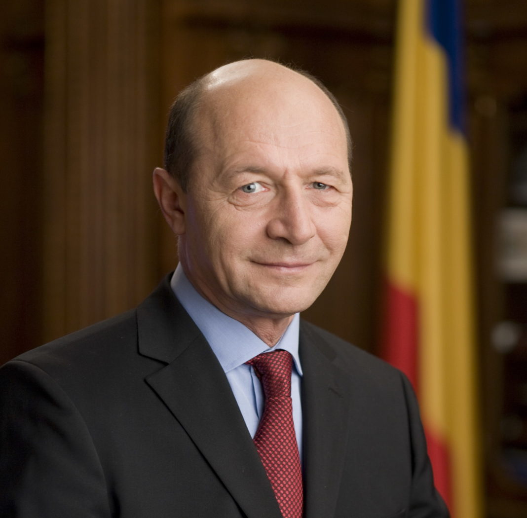 Dosar penal privind declaraţiile depuse de Traian Băsescu că nu a colaborat cu Securitatea