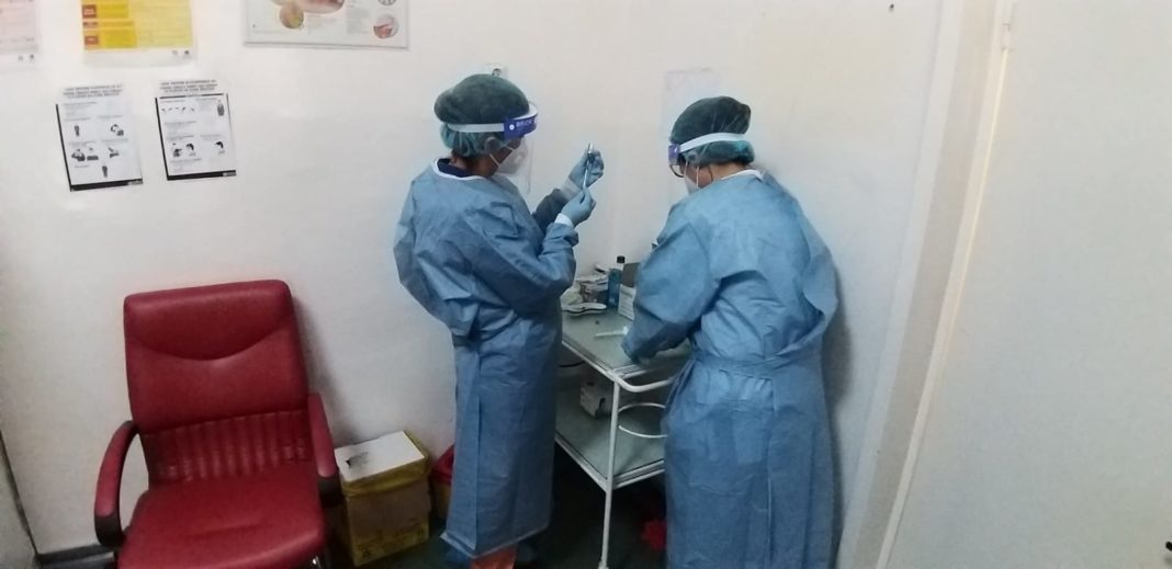 Se recrutează personal (medici, asistenți medicali) pentru centrele de vaccinare din Craiova