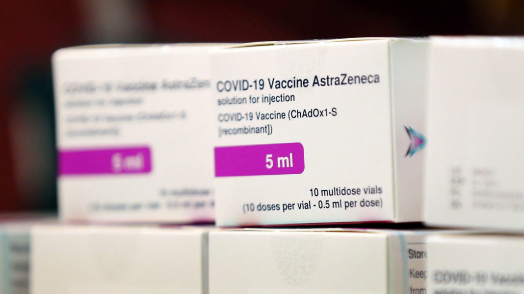 În mai puțin de 24 de ore, 100.000 de români s-au programat pentru vaccinul AstraZeneca