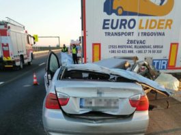 Un accident mortal s-a petrecut în această dimineață pe A1 în urma coliziunii dintre un autoturism și un tir (Foto: www.tion.ro)