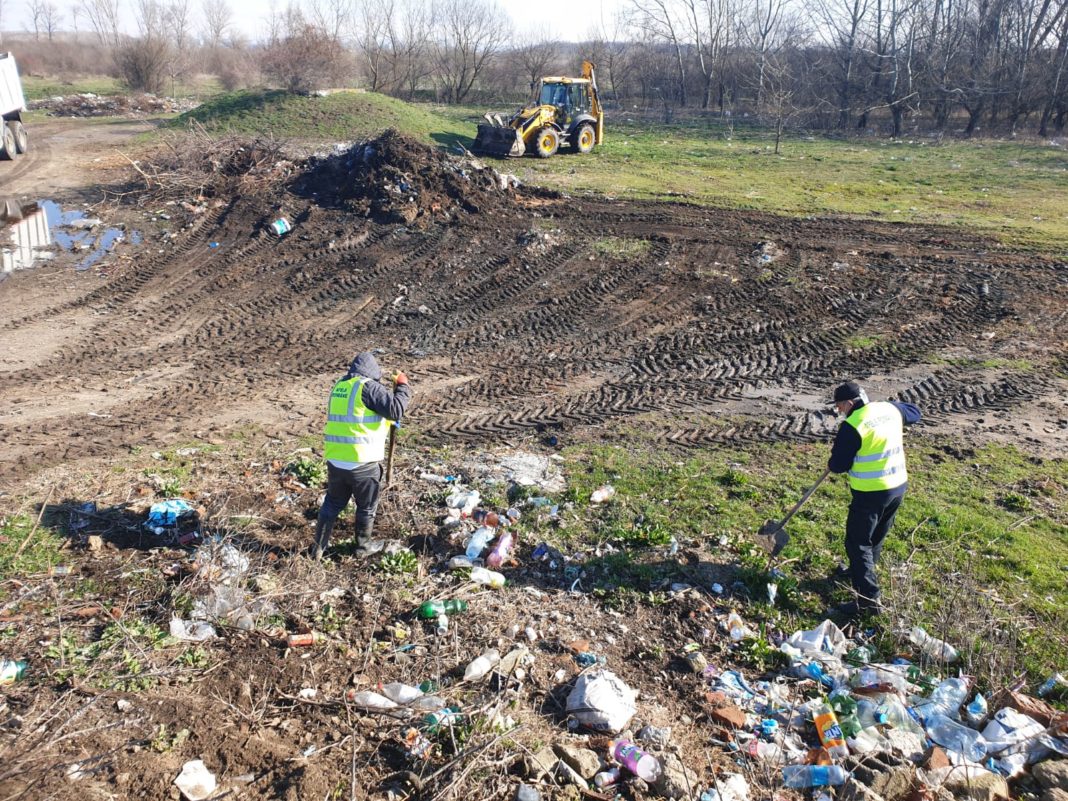 Administrația Bazinală de Apă Jiu a organizat, prin cele patru subunități (Dolj, Gorj, Mehedinți și Petroșani) 12 acțiuni de ecologizare