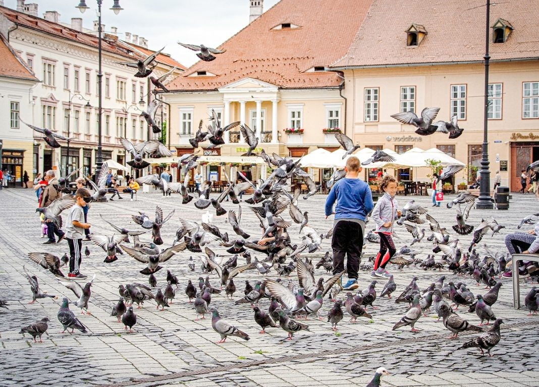 La miezul nopţii au intrat în vigoare noile măsuri de relaxare