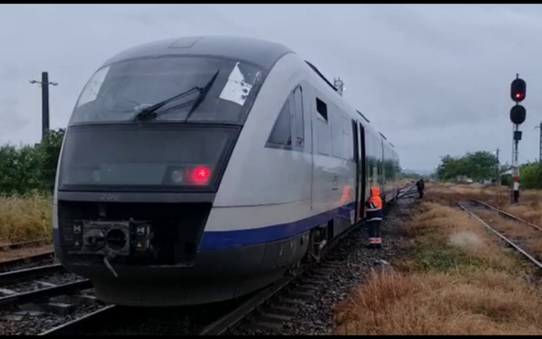 Trenul Regio București-Craiova a rămas fără frână lângă gara Golești