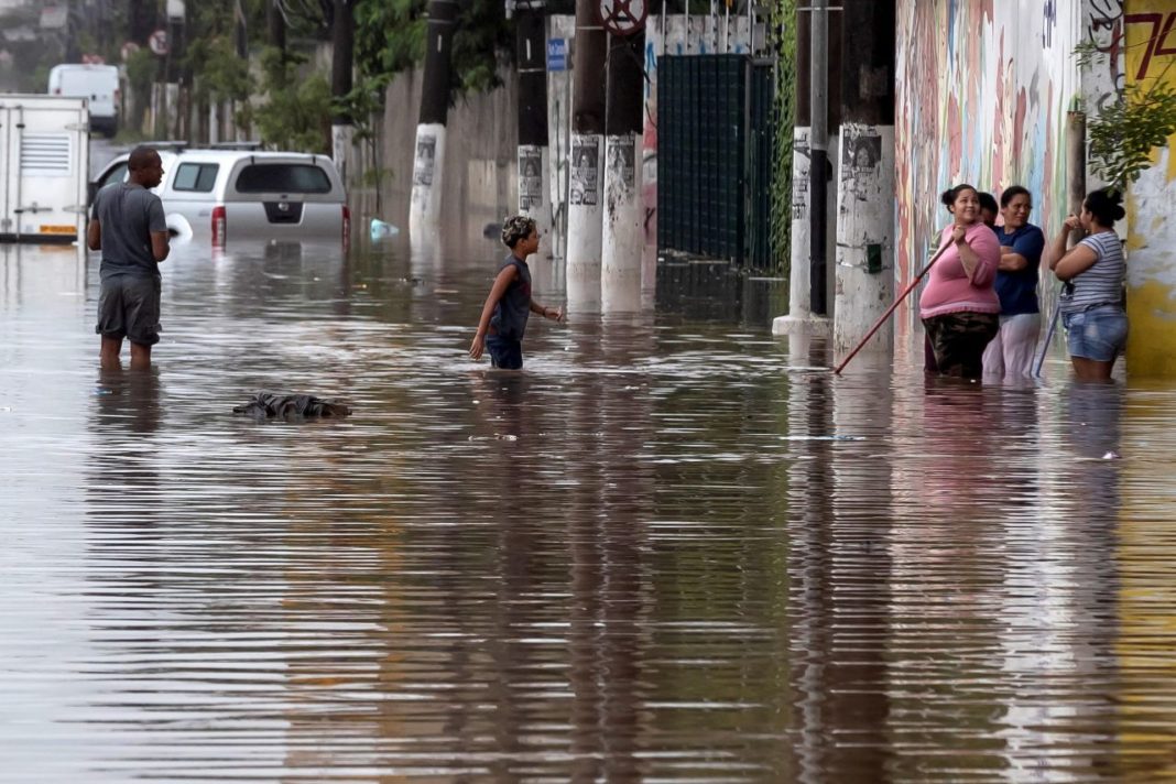 Inundații grave în Brazilia, în urma ploilor torențiale
