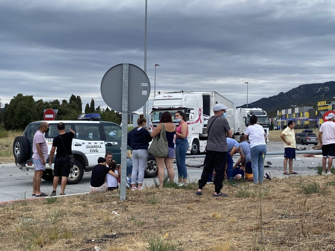 (VIDEO) Mai mulţi români au prins un şofer de TIR din Spania care a omorât un om