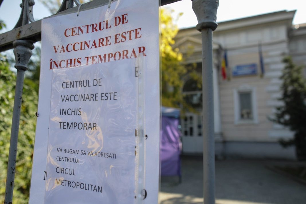 73 de persoane, inculpate în ancheta privind certificatele false de vaccinare de la Centrul Neghiniță