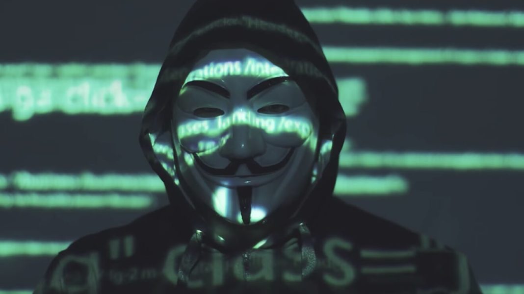 Anonymous a afirmat, ulterior, că a scos temporar din funcţiune chiar site-ului oficial al Kremlinului