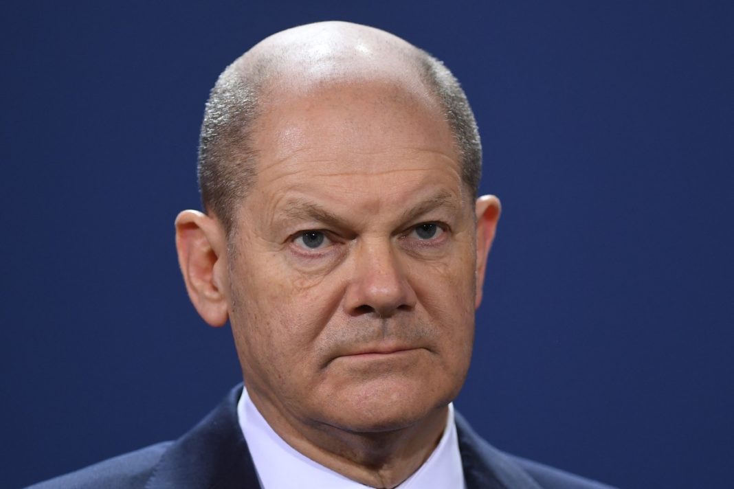 Olaf Scholz: NATO nu va risca o escaladare printr-o intervenţie militară în Ucraina