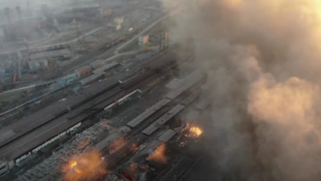 rupele rusești continuă să bombardeze complexul metalurgic Azovstal din sudul orașului Mariupol