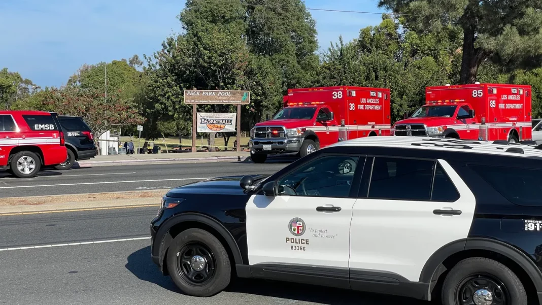 Doi morţi şi cinci răniţi după un atac într-un parc din Los Angeles
