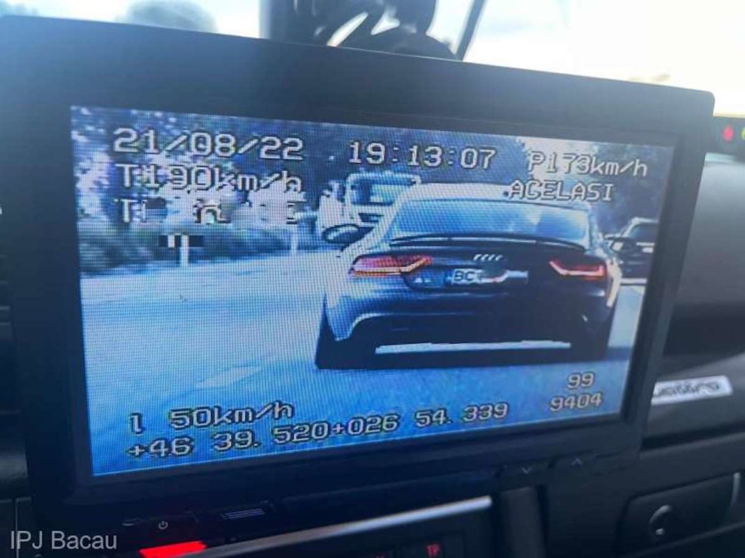 Șofer prins depăşind de două ori în aceeaşi zi viteza legală. Conducea cu 190 km/oră 