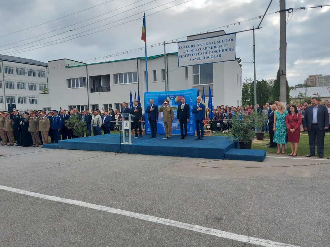 (VIDEO) Ciucă: Destinul României depinde de creşterea performanţei sistemului nostru de educaţie 