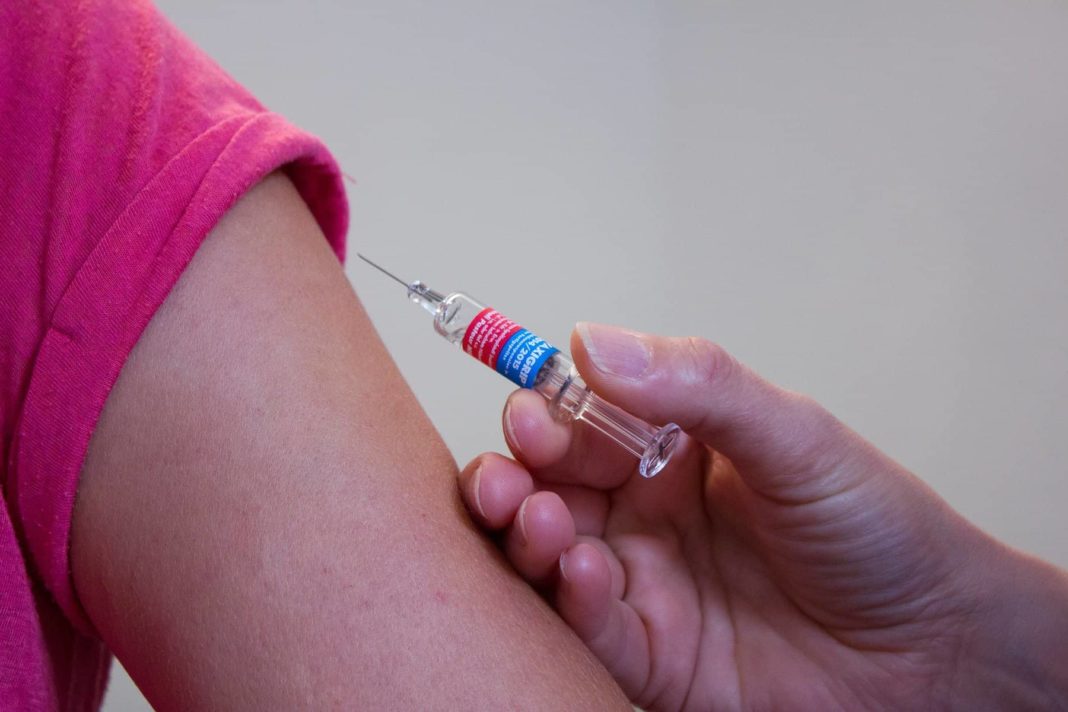 Contract pentru 130.000 de doze de vaccin hepatitic B, semnat de Ministerul Sănătăţii