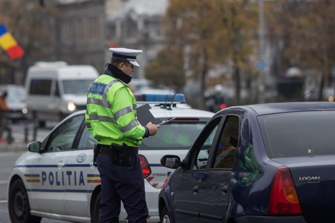 Bărbat de 73 de ani, lăsat fără permis după ce a circulat pe contrasens pe autostradă