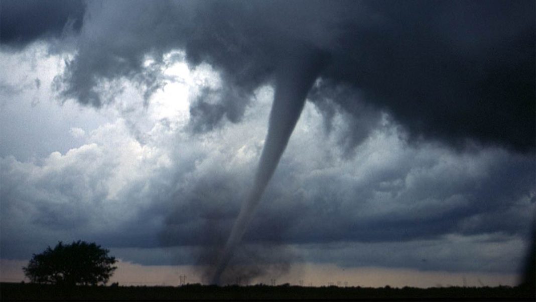 Tornadele din SUA au dus la rănirea a peste 10 persoane