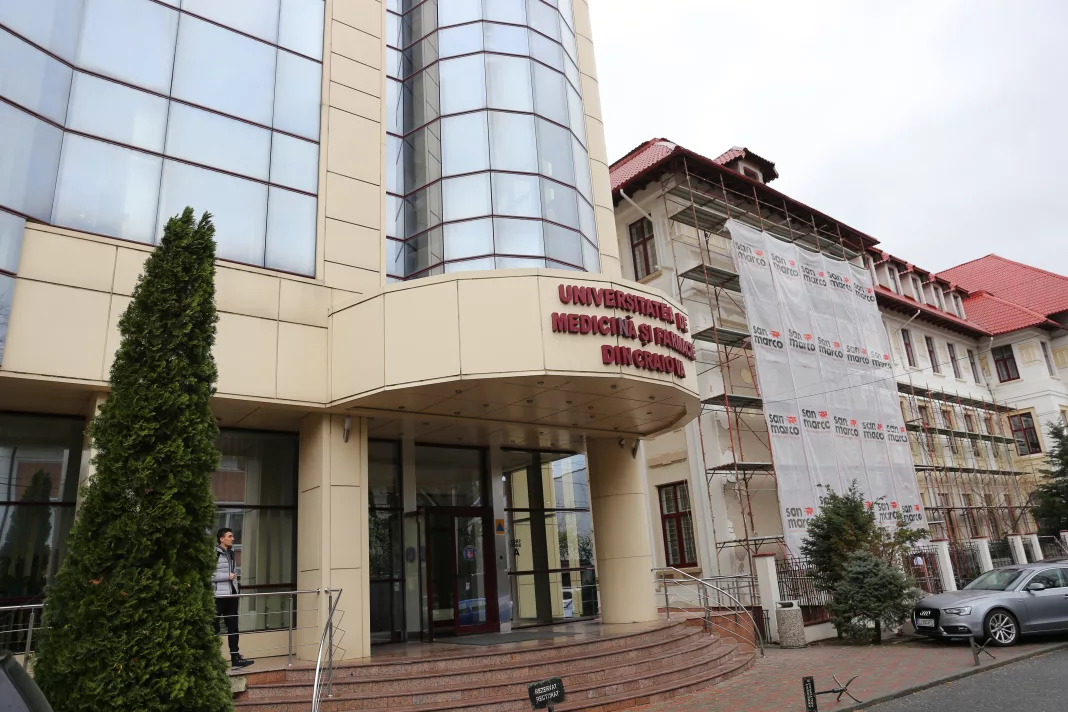 Universitatea de Medicină şi Farmacie Craiova va organiza simularea admiterii în luna mai