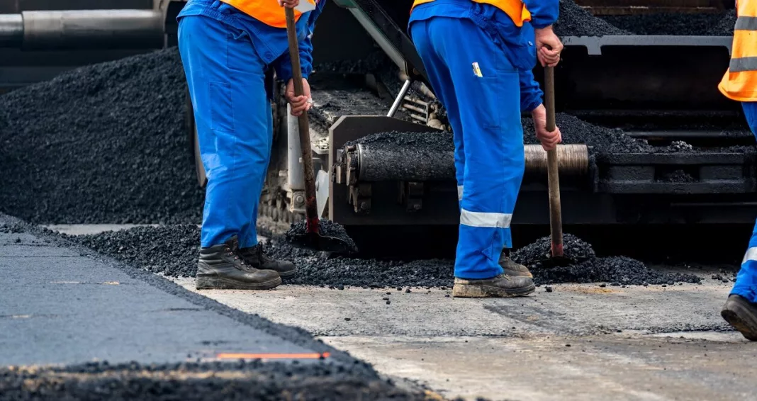 Se lucrează la frezare asfalt