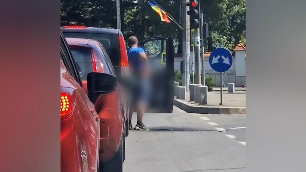 Pasagerul unei maşini a urinat în trafic, la semaforul de lângă Palatul Cotroceni