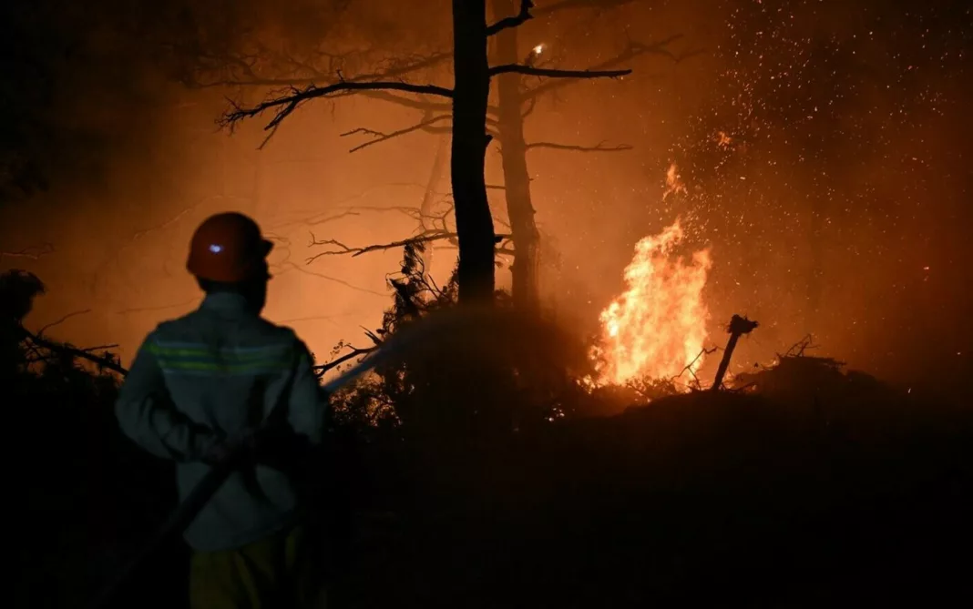 Avertizare de călătorie în Turcia. Incendiu puternic în regiunea Çanakkale