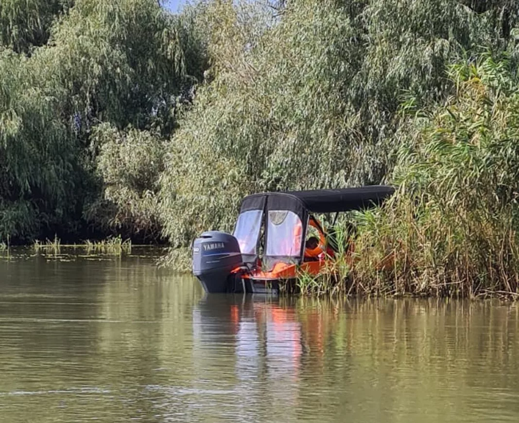 Un turist s-a înecat în Deltă după ciocnirea a două bărci