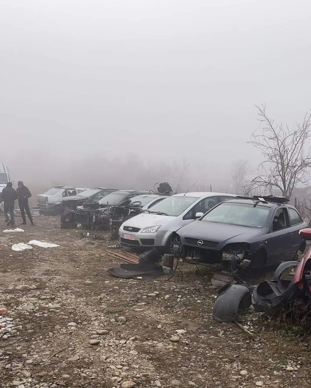 Gorj: Dezmembrări auto ilegale la Drăguțești