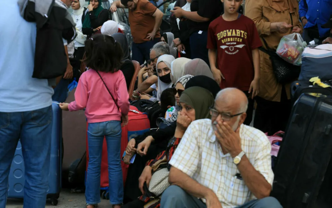 103 cetăţeni români vor fi evacuaţi din Fâşia Gaza