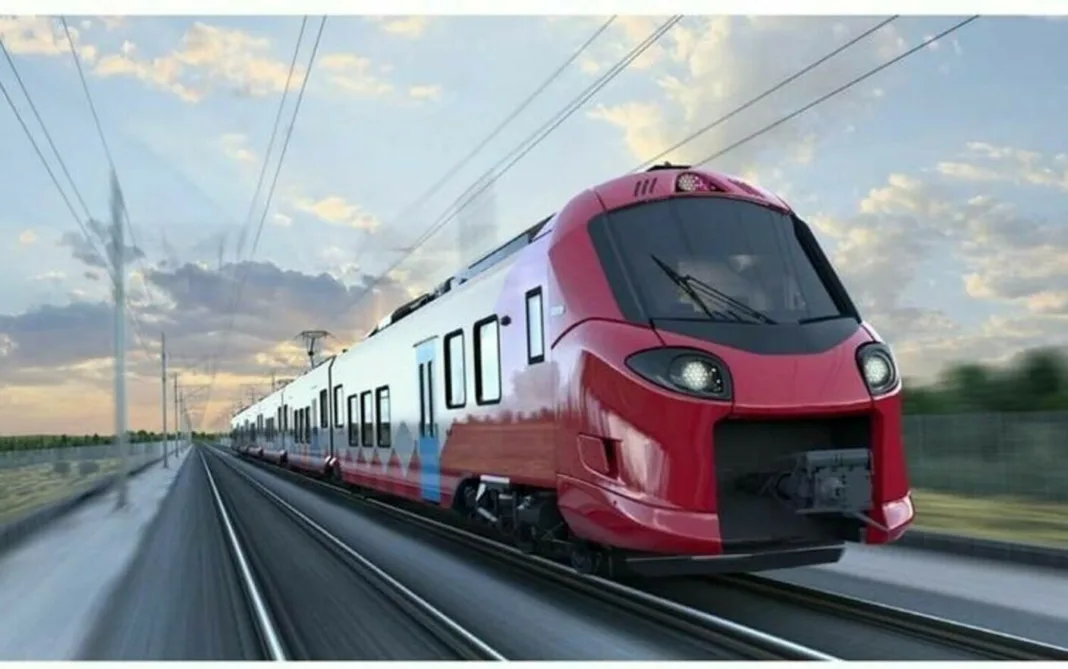 Primul tren nou cumpărat de România în ultimii 20 de ani va ajunge în țară