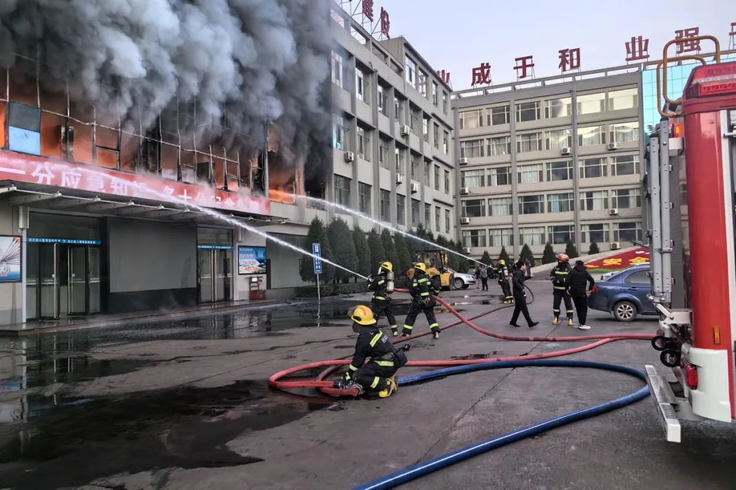 26 de morți și peste 60 de răniți într-un incendiu la o fabrică din China