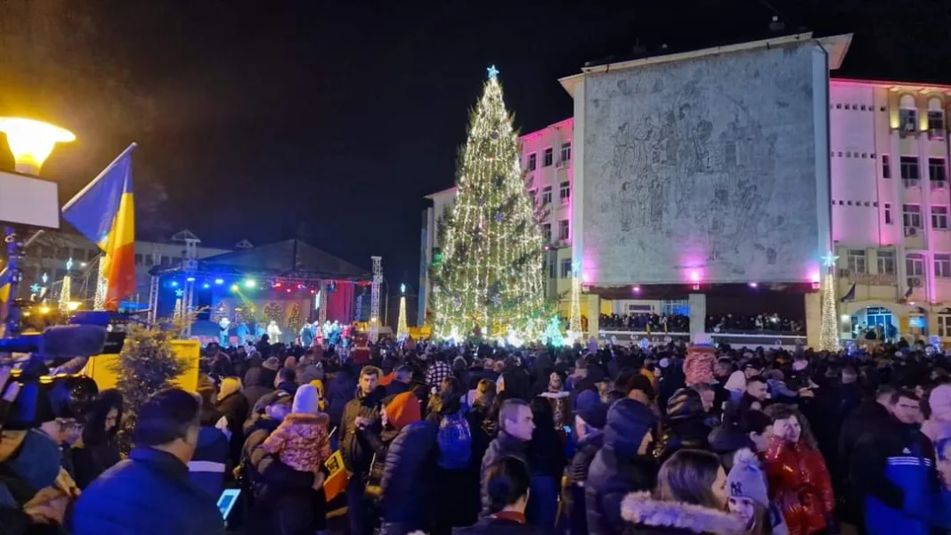 Târgu Jiu: A fost pornit iluminatul festiv și inaugurat Parcul „Tudor Vladimirescu“