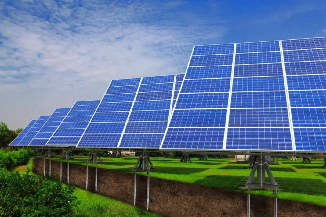 Sistemul fotovoltaic ce face obiectul proiectului va fi amplasat pe un teren situat pe Aleea 1 Şimnic