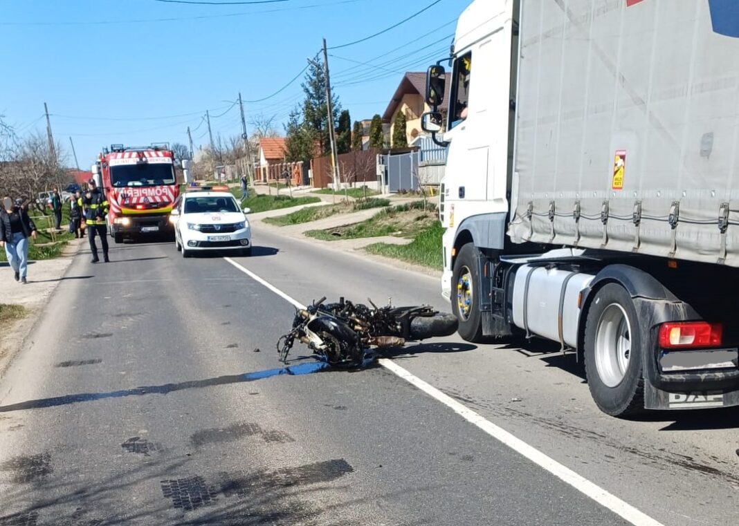 Motociclist decapitat după ce a intrat cu viteză într-un cap de pod