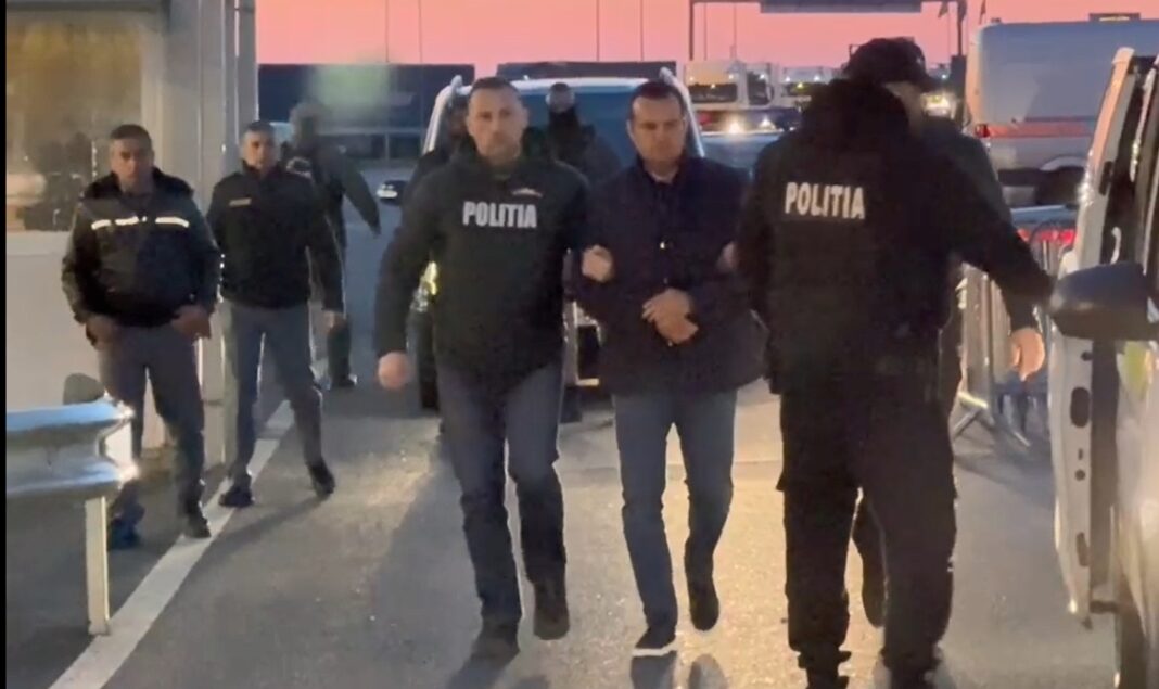 Cătălin Cherecheş, care a ajuns în România marţi seară sub escortă, a fost dus de la frontieră direct în Penitenciarul Arad