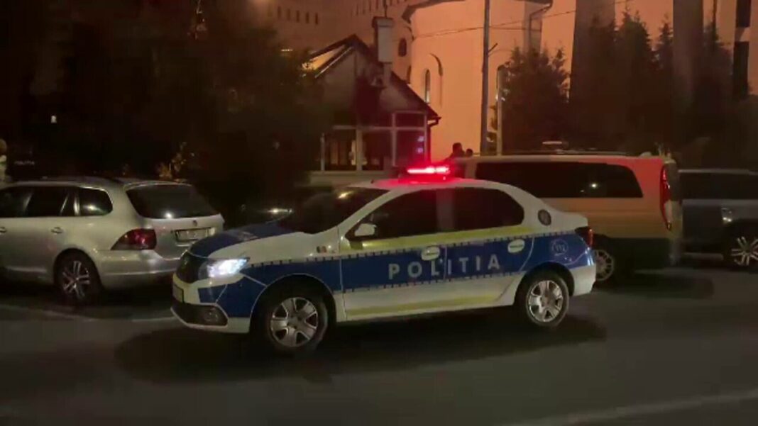 Bărbat găsit mort în apropierea unei biserici