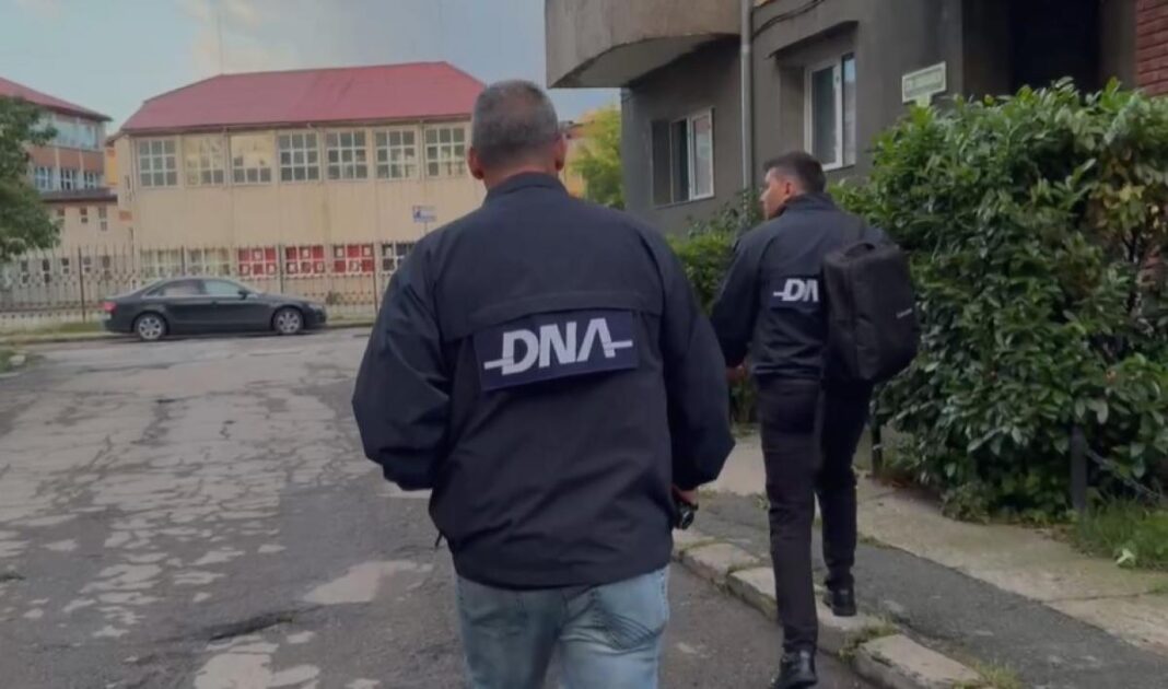 Şeful de la Imigrări Caraş-Severin, reţinut de DNA