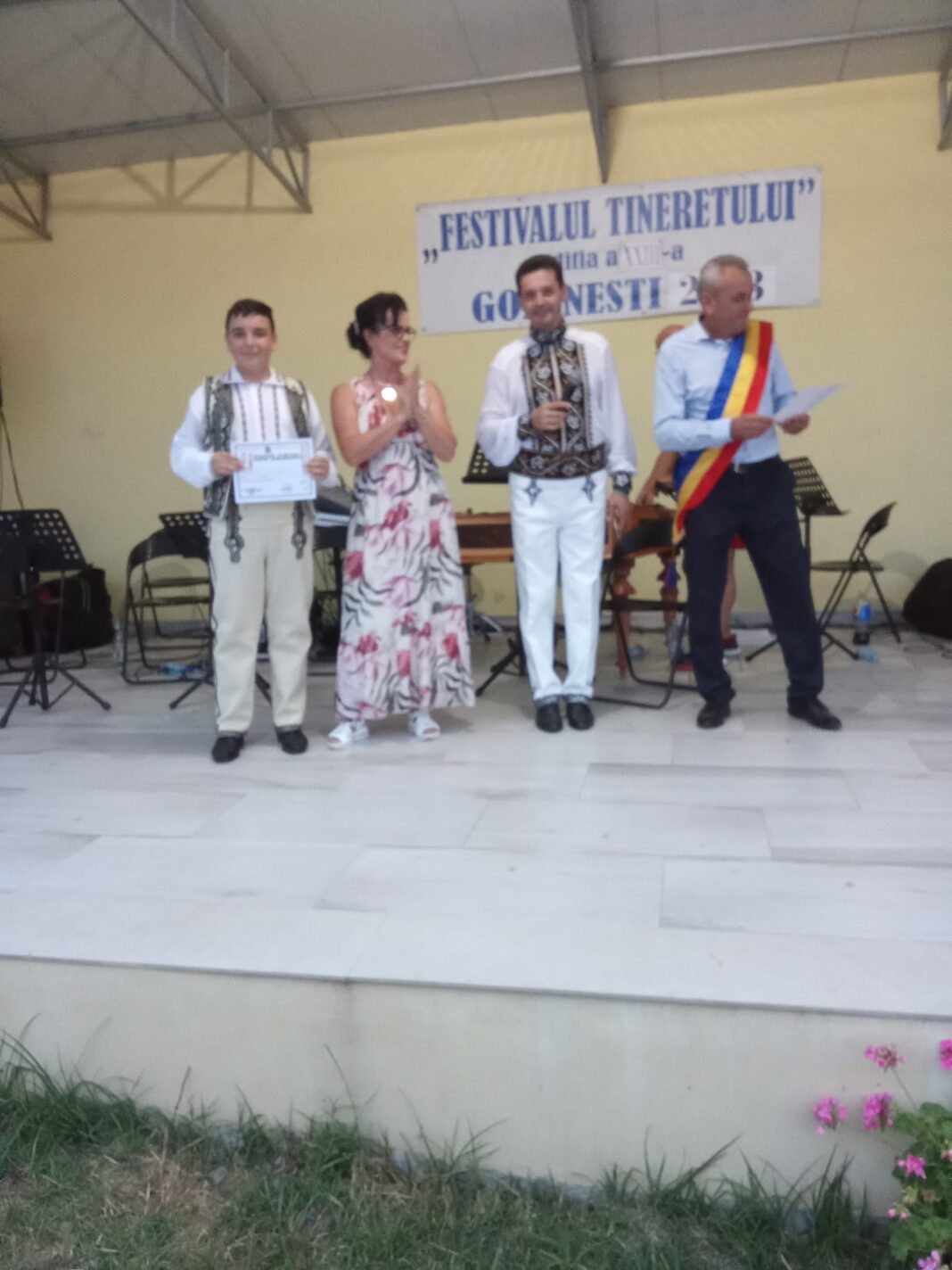 A devenit deja o tradiţie, ca pe 1 august, cu prilejul bâlciului tradiţional de la Godinești, să se organizeze Festivalul Folcloric pentru Tineret