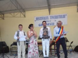 A devenit deja o tradiţie, ca pe 1 august, cu prilejul bâlciului tradiţional de la Godinești, să se organizeze Festivalul Folcloric pentru Tineret