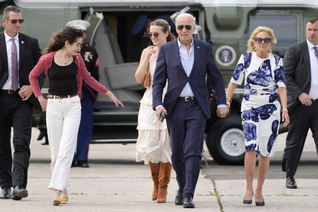 Familia președintelui Joe Biden s-a întâlnit duminică la Camp David