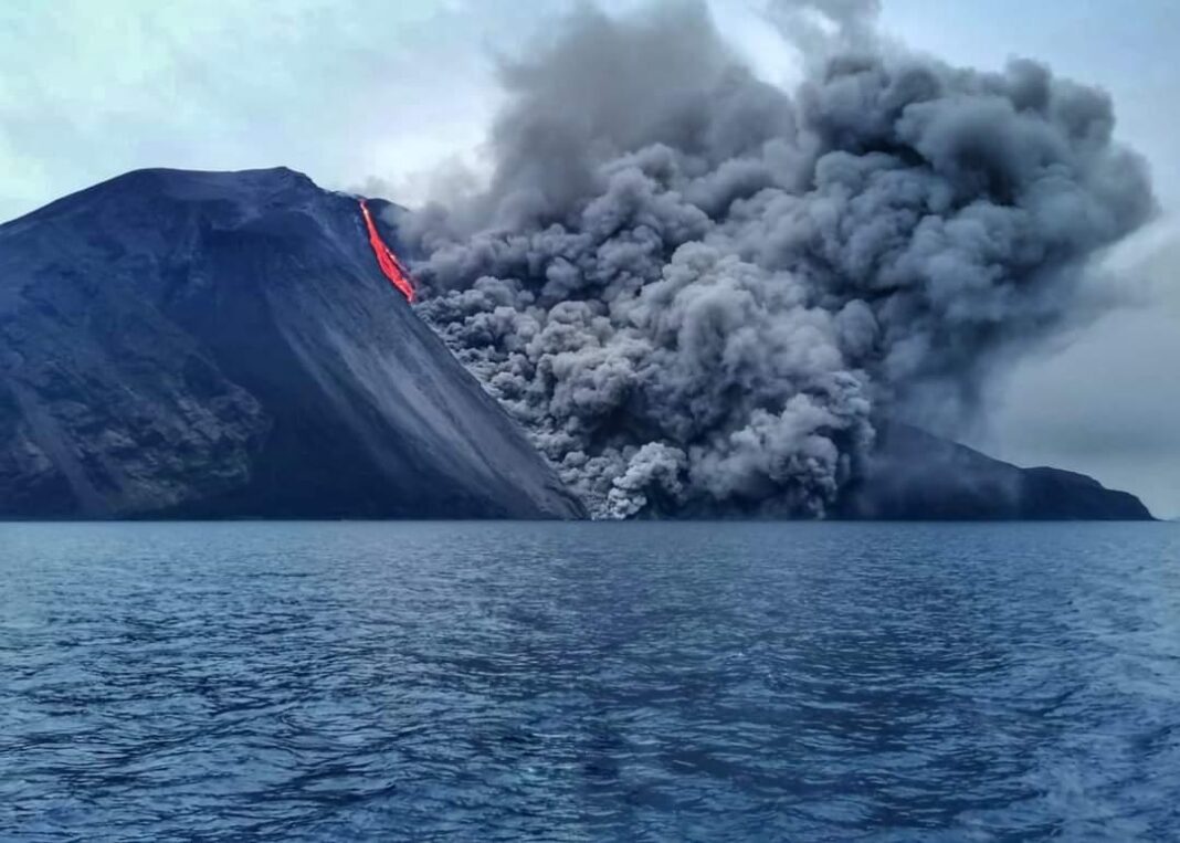 Vulcanul Stromboli a erupt din nou