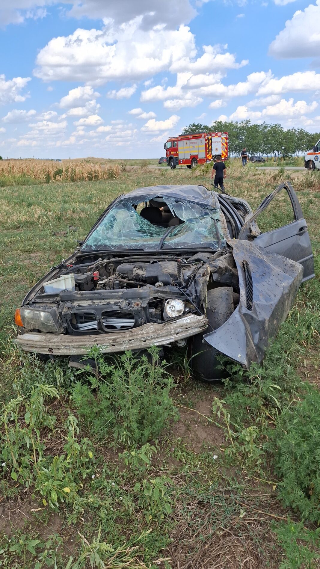 Autoturismul s-a răsturnat de mai multe ori