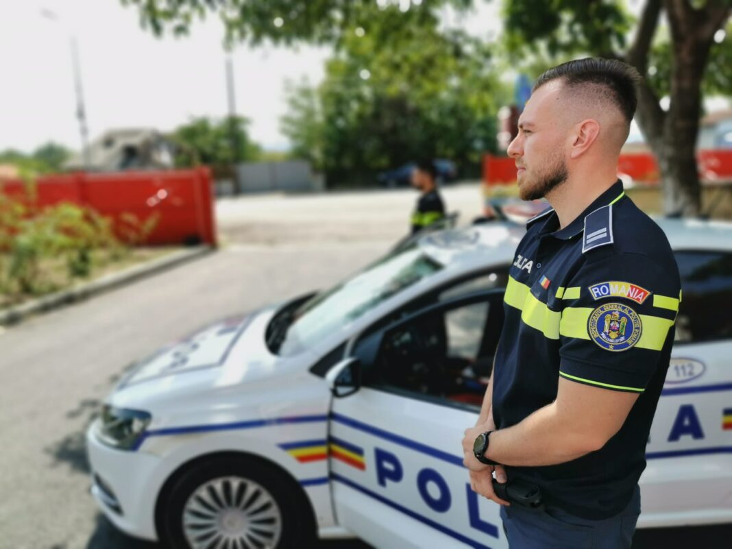 Polițiștii gorjeni au reținut 86 de permise auto în minivacanța de Sfânta Maria