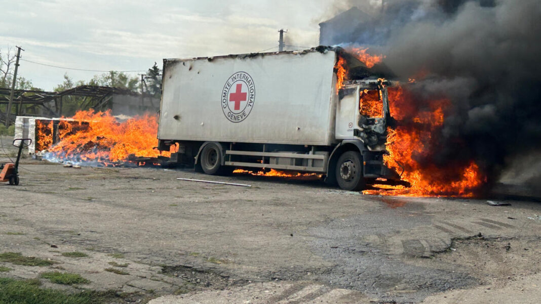 Un bombardament a ucis 3 lucrători ai Crucii Roșii în estul Ucrainei