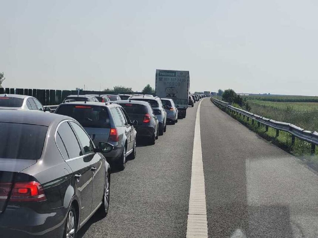 Circulaţia este restricţionată pe sensul spre Ploieşti al autostrăzii A3